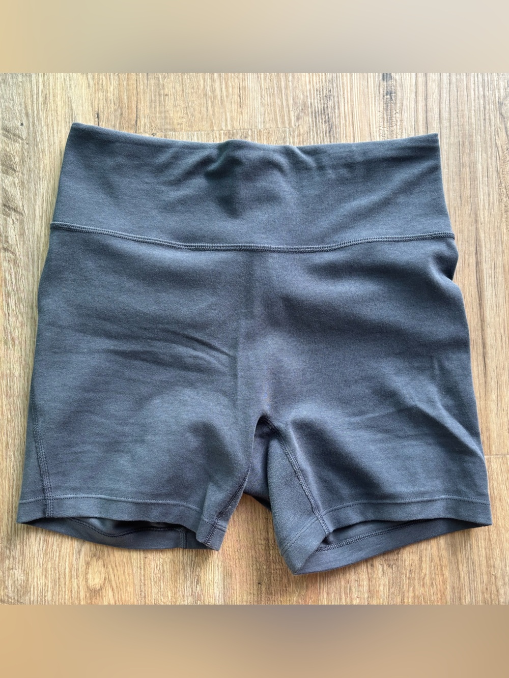 Athleta Eclipse (Navy) Intuition 5” Bike Shorts Women’s Small